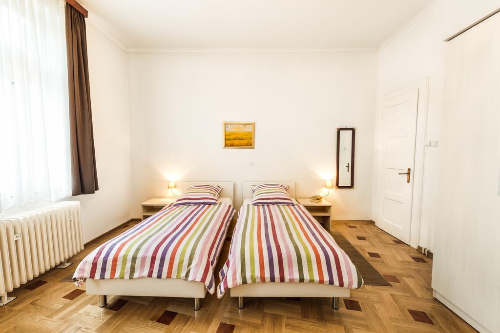 Vila Regina Rooms Karlovac Ngoại thất bức ảnh
