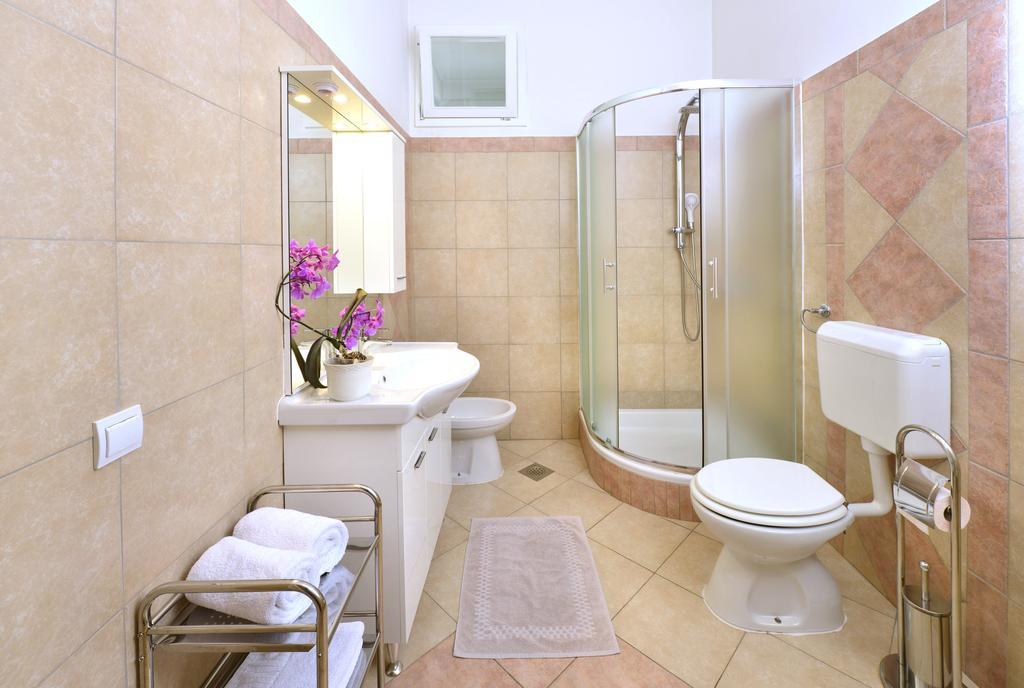 Vila Regina Rooms Karlovac Ngoại thất bức ảnh
