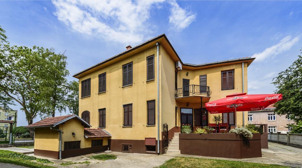 Vila Regina Rooms Karlovac Ngoại thất bức ảnh